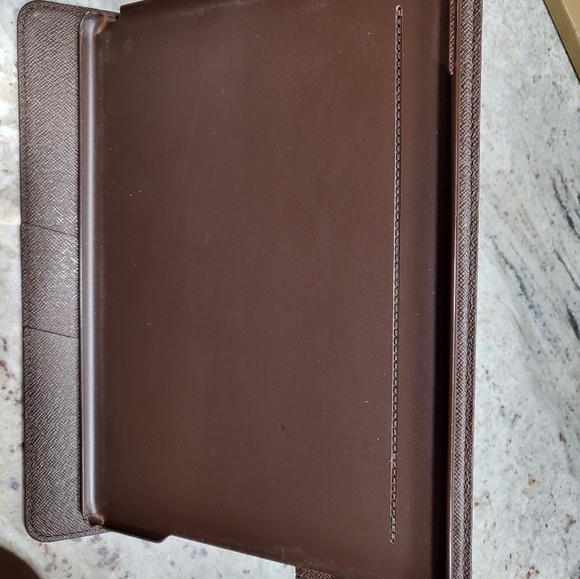 COPY - Louis Vuitton USED Tablet Case - Picture 16 of 16